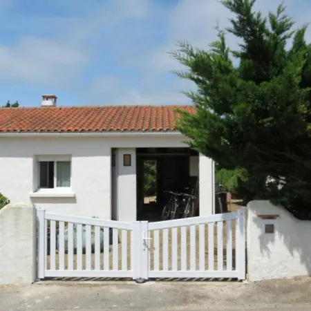 Maison Barbatre, 3 Pieces, 5 Personnes - Fr-1-224b-546 Holiday home *